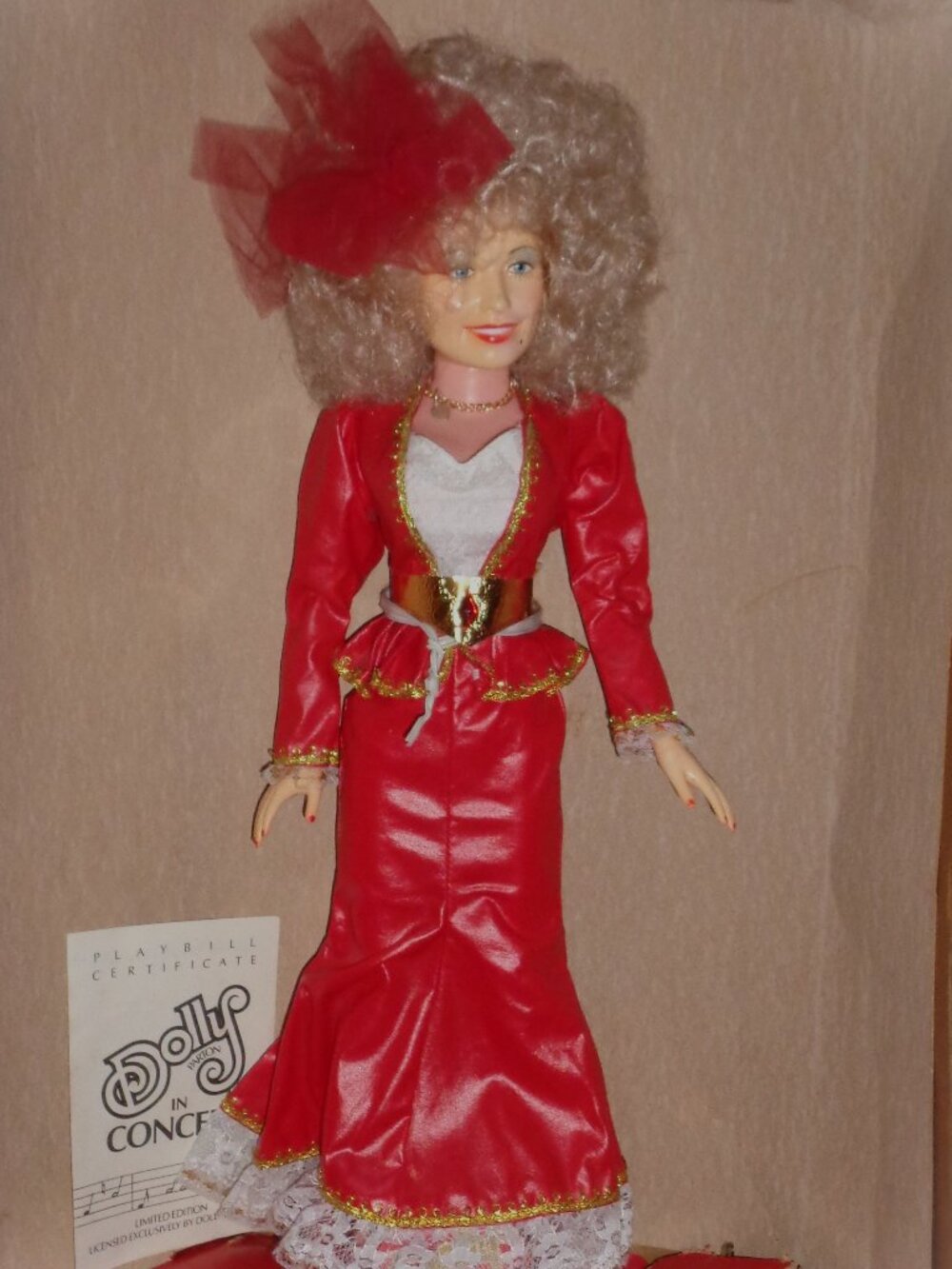 EXCELLENT IN BOX W/COA-DOLLY PARTON COUNTRY SINGER IN RED-18" BEAUTY